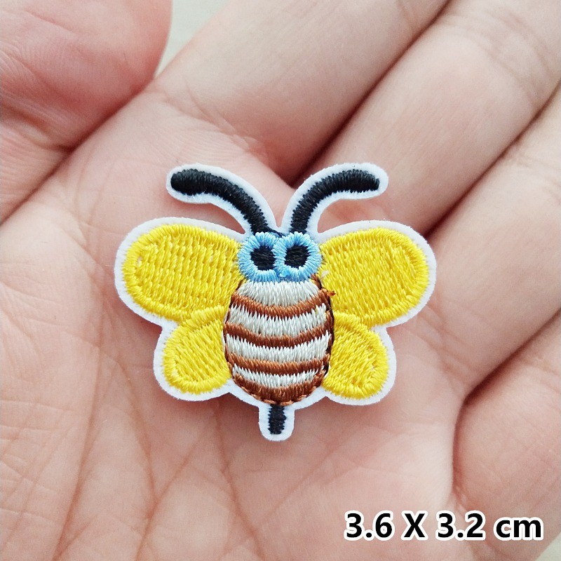 Mini-patchs brodés  10 modèles de petites abeilles pop - type 2