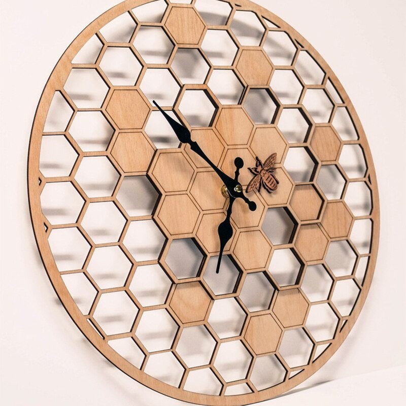Magnifique Horloge murale en bois en forme de nid d'abeille