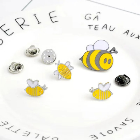 Kit famille de 4 petites abeilles en pins !
