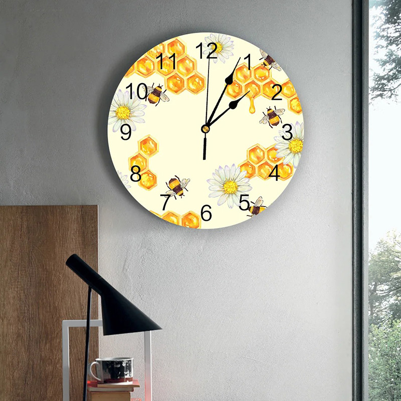 Horloge à aiguilles abeilles illustrées