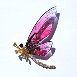 Broche Libellule Élégante avec ailes transparentes en Strass - couleur rose