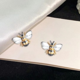 Boucles d'oreilles en forme de petite abeille dorrées